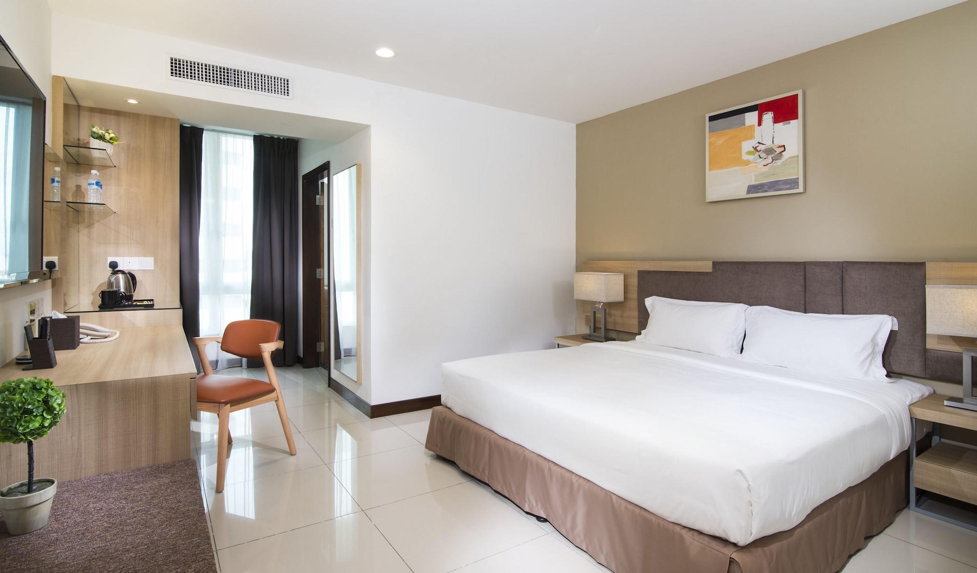 One Pacific Hotel And Serviced Apartments George Town Buitenkant foto